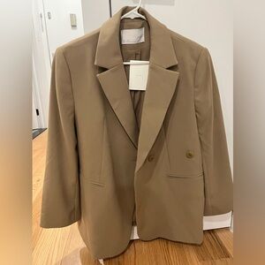 Oversized trendy blazer. Oak + Fort.